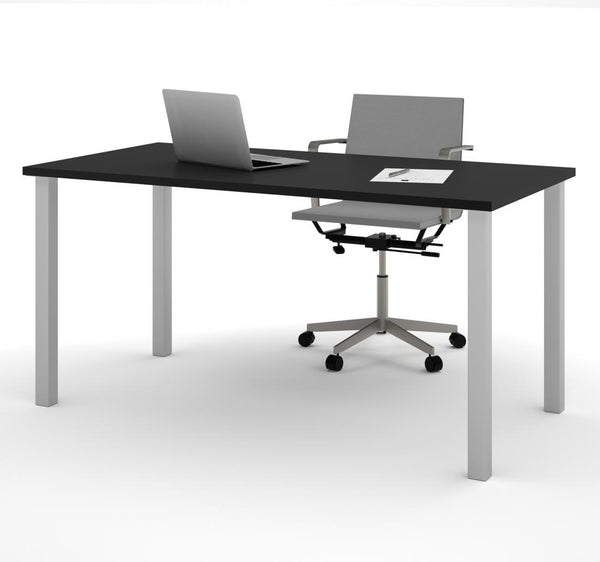 Table de bureau 60L avec pattes de métal carrées