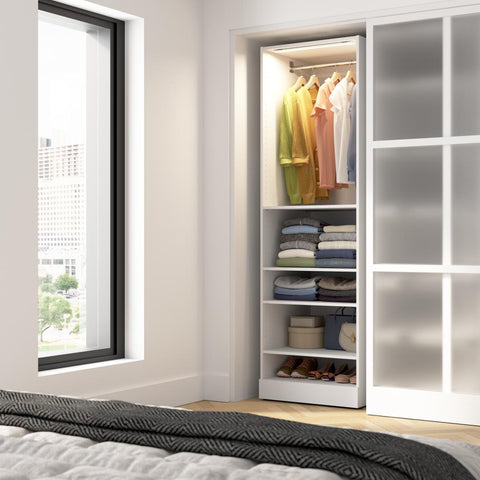 Organisateur de garde-robe modulaire pour walk-in ou placard avec lampe DEL et tablettes 25L x 25P
