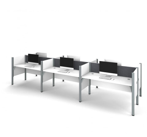 Poste de travail pour 6 personnes avec babillards gris