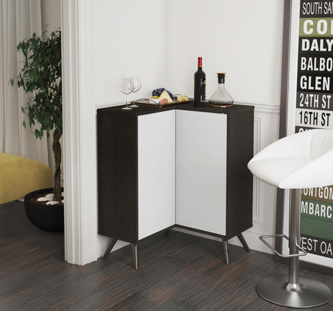 Armoire d’angle avec pattes de métal