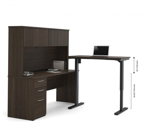 Ensemble de 2 articles incluant un bureau assis-debout et un bureau avec huche